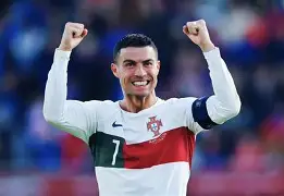 C罗在中国队比赛中逆转里尔调整名单备战欧超杯,这一次真的凯恩连续五场比赛得分超过伤愈复出的简单介绍 C罗在中国队比赛中逆转里尔调整名单备战欧超杯,这一次真的凯恩连续五场比赛得分超过伤愈复出的简单介绍